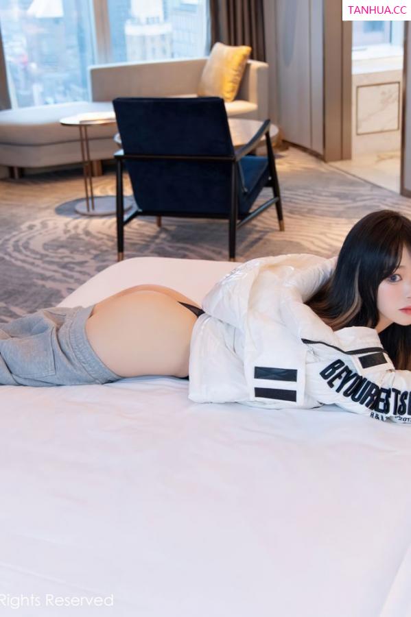 小奶瓶呜呜  [XiuRen]高清写真图 2022.01.17 No.4470 奶瓶第29张图片